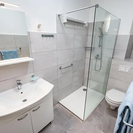 Апартаменты Seaside House Kolovare *